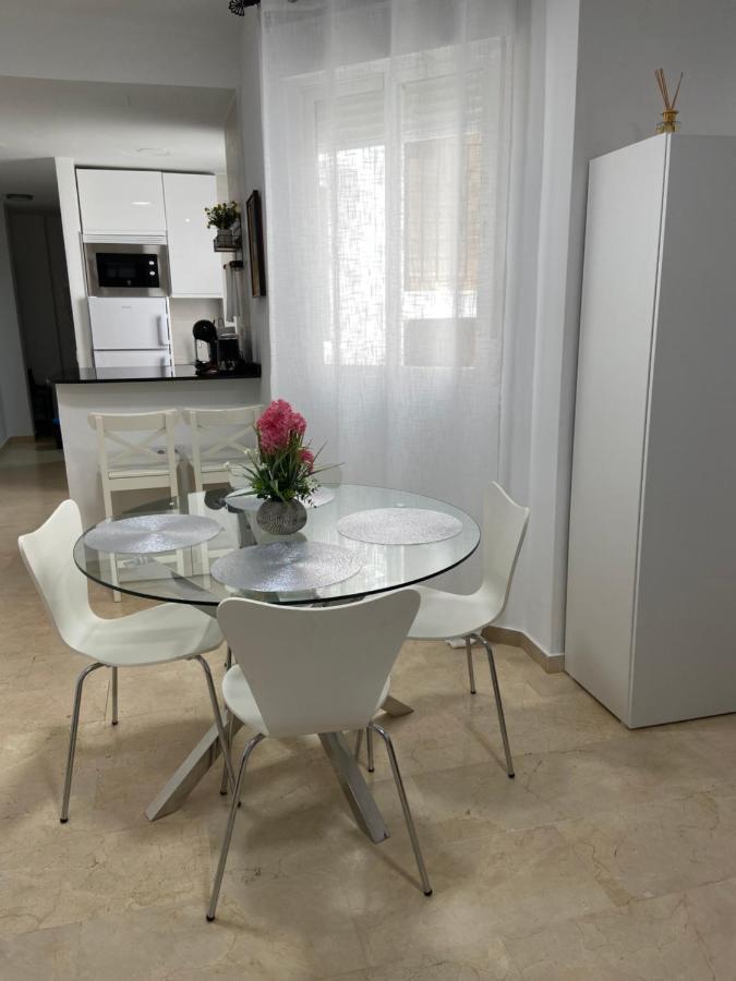 Beach And City Apartment A 50M De La Playa Фуэнхирола Экстерьер фото